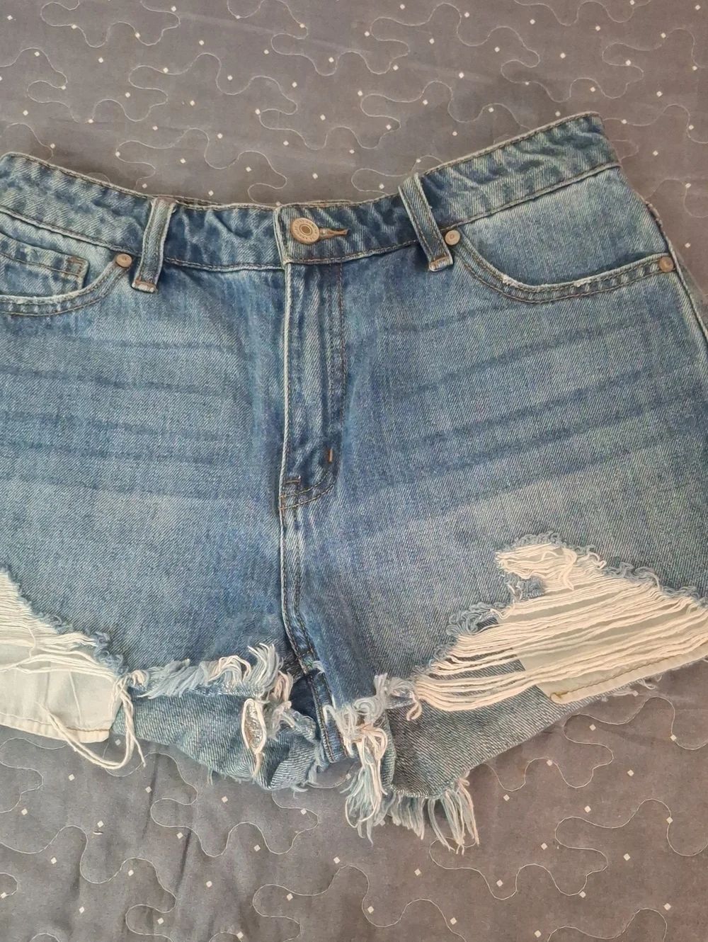 KanCan Distressed Denim Shorts size medium